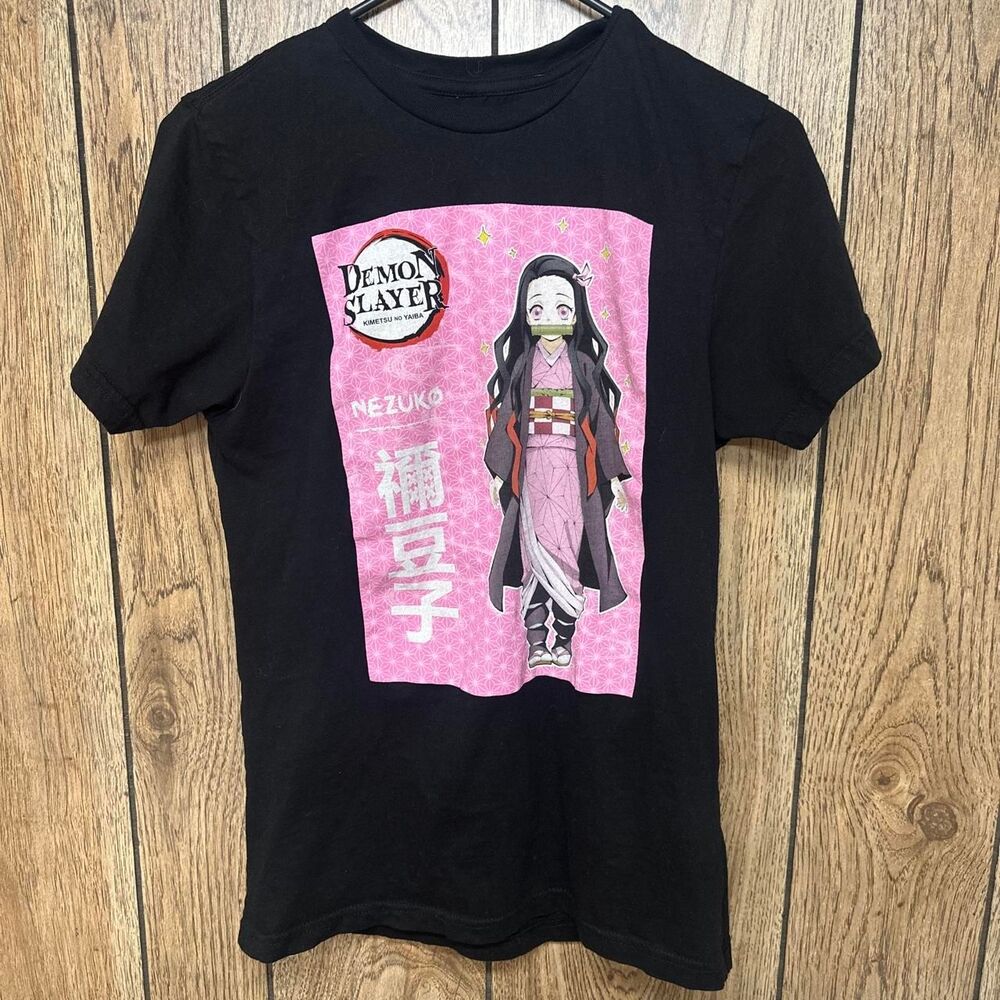 Demon Slayer Women's Nezuko Black T-shirt size Small Preowned